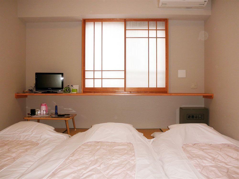 Family Inn Saiko Tokio Buitenkant foto