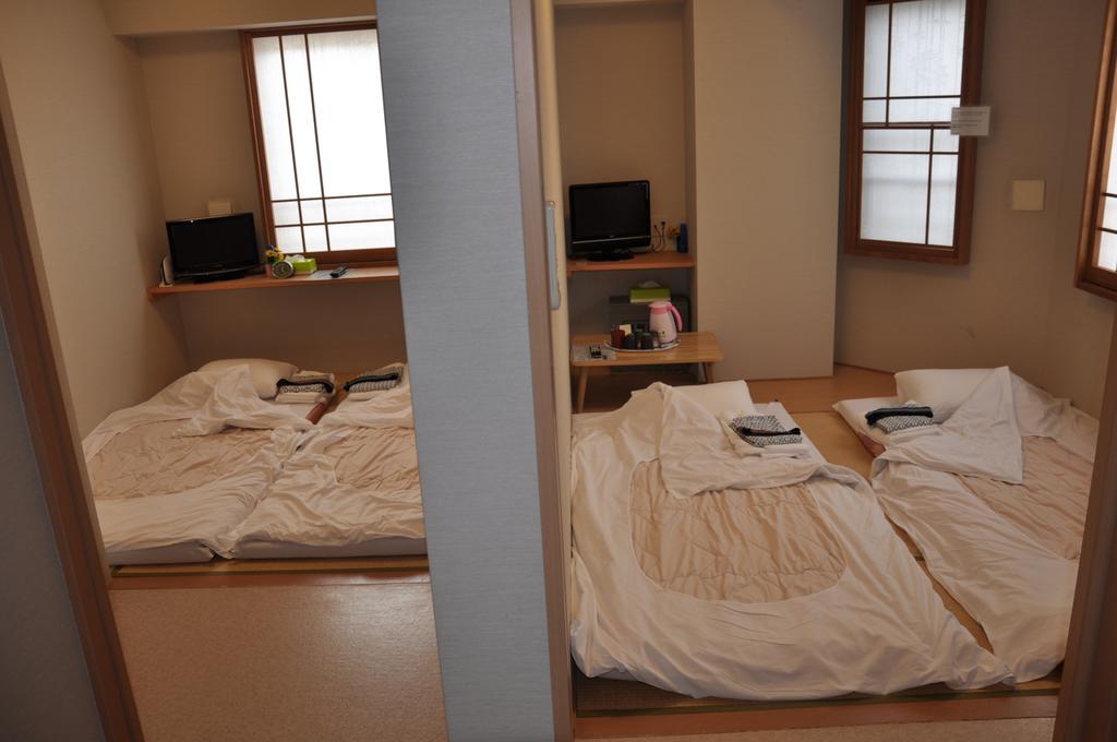 Family Inn Saiko Tokio Buitenkant foto