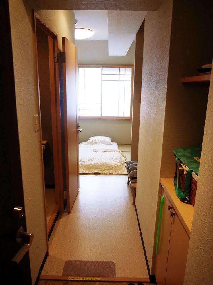 Family Inn Saiko Tokio Buitenkant foto