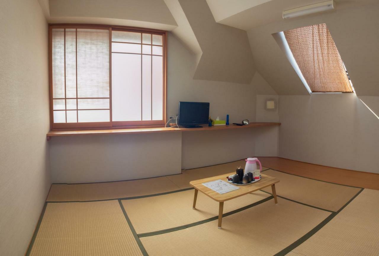 Family Inn Saiko Tokio Buitenkant foto